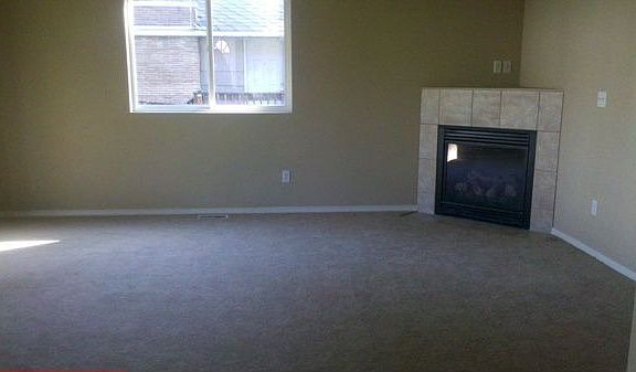 4th image of 4037 S 146th St
