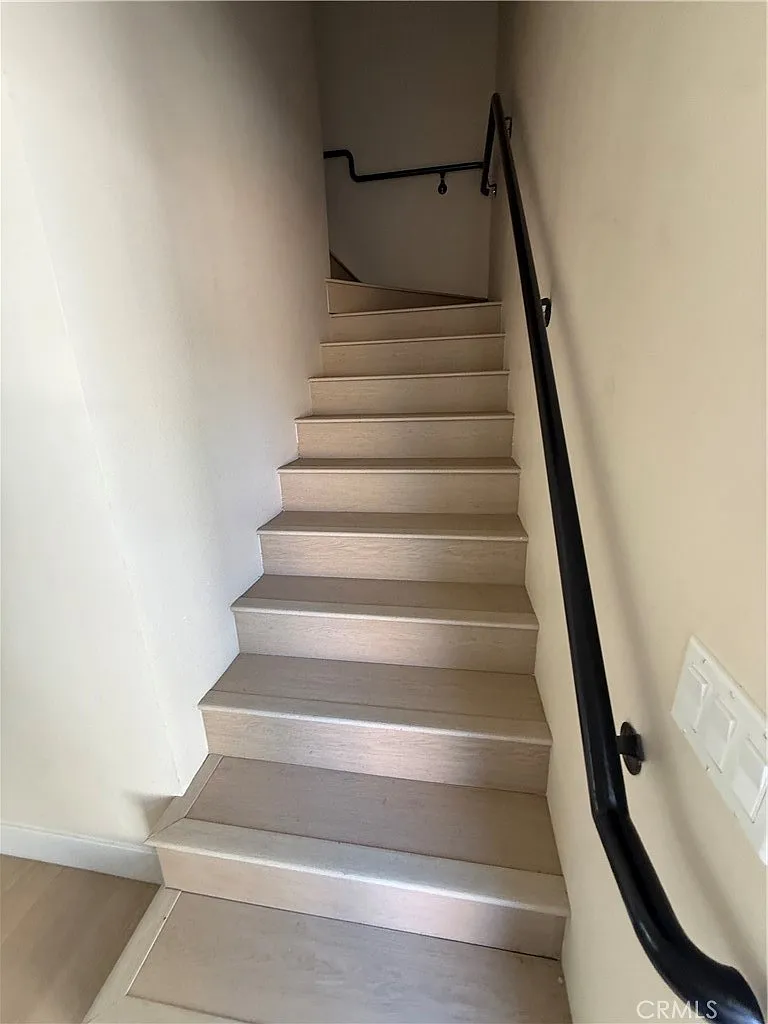 3 bed, 1200 sqft, $3,600 — Photo 4