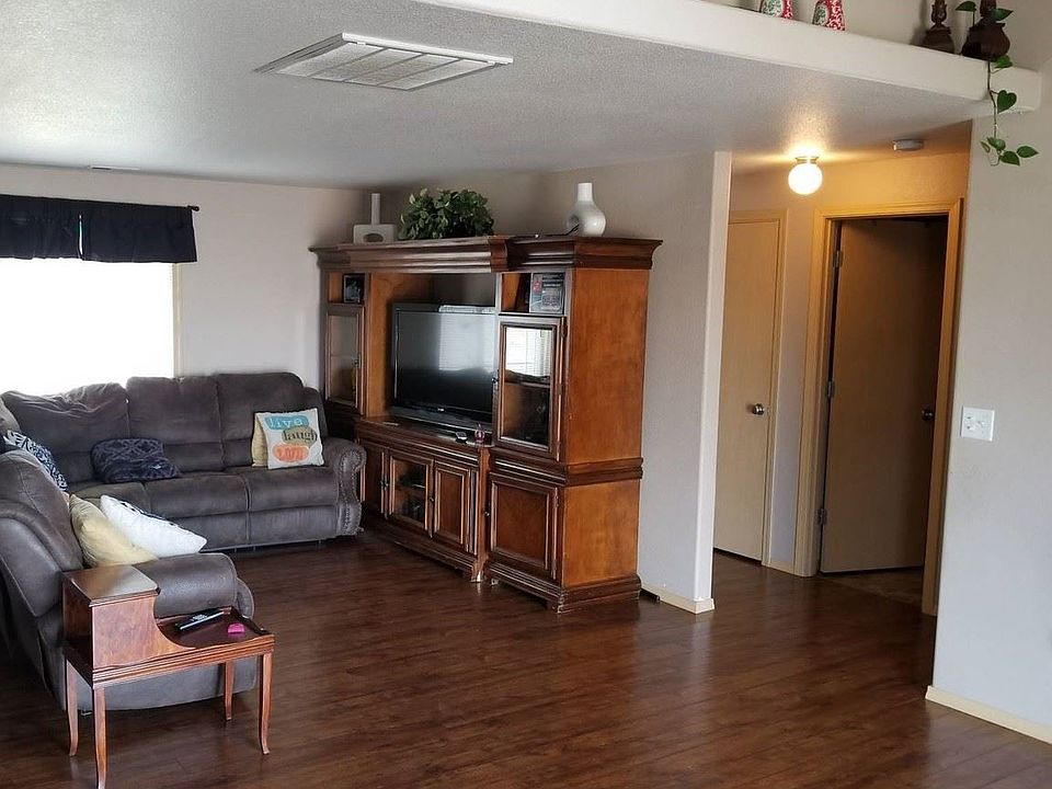2nd image of 8807 Oliver Dr