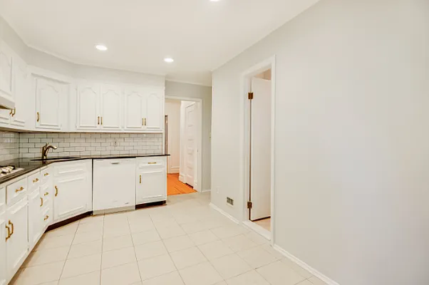 Rented by Compass | media 20