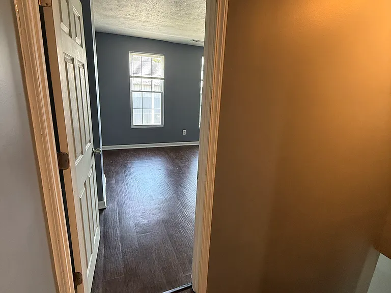 39 S Yale Ave #39 — Photo 9