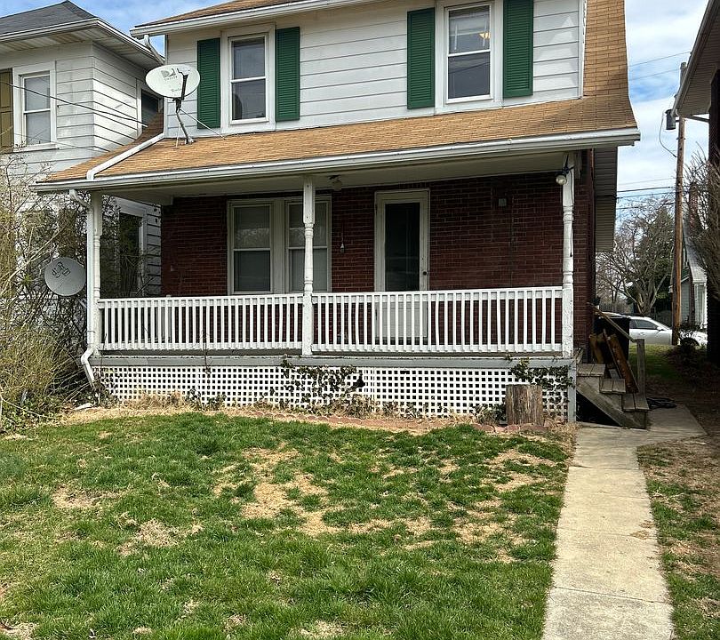2nd image of 820 Virginia Ave