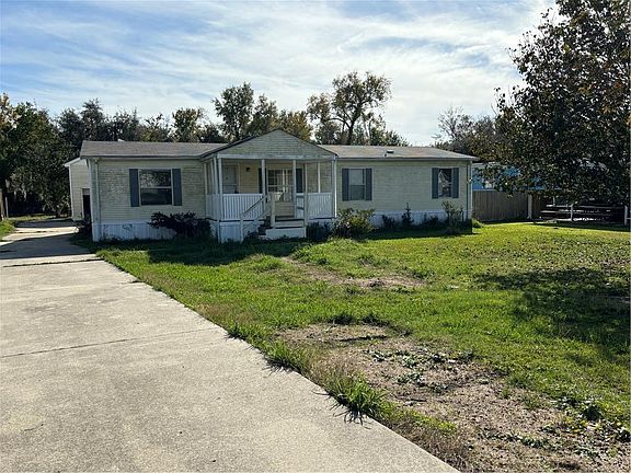 3rd image of 134 Forest Dr