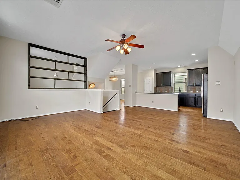 3323 Masters Point Dr — Photo 6