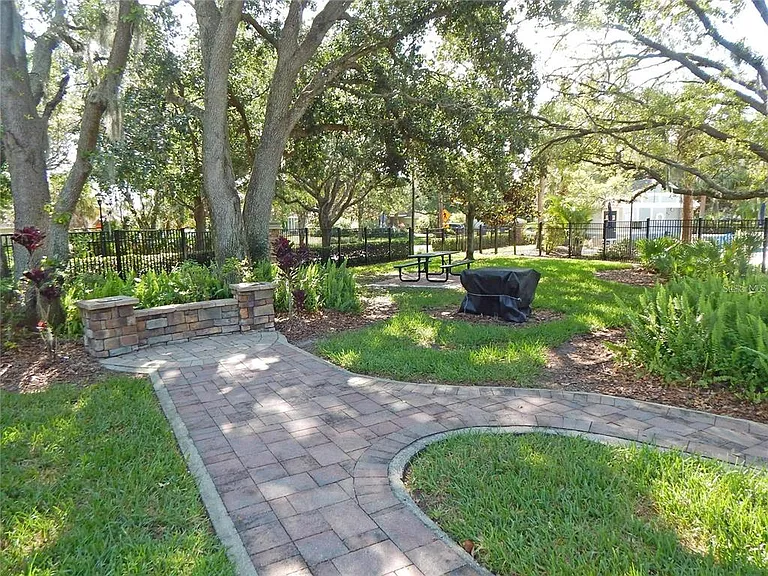 5925 Sandhill Ridge Dr — Photo 7