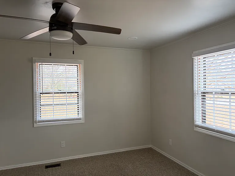 1336 W Twin Springs St — Photo 17