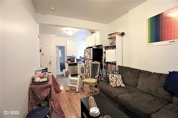 Rented by Citi Habitats | media 31