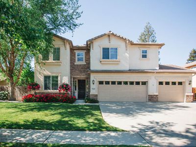 6124 W Laura Avenue, Visalia, CA, 93277