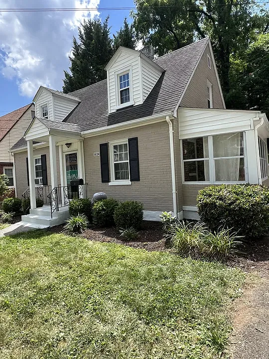 1434 Main St SW