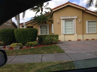 16617 SW 98th Ter, Miami, FL 33196