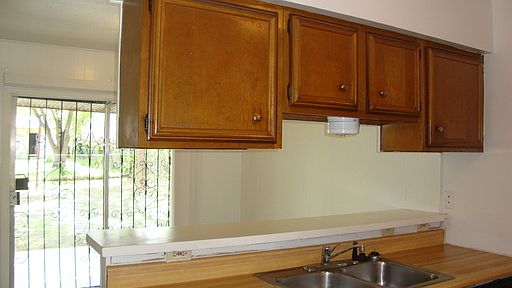3rd image of 4522 Longvale Dr
