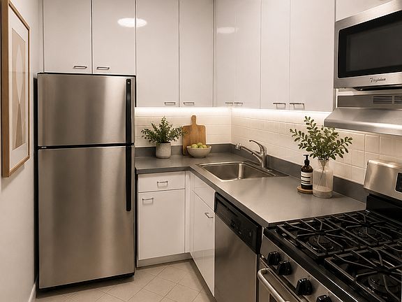3rd image of 150 E 18th St APT 3a