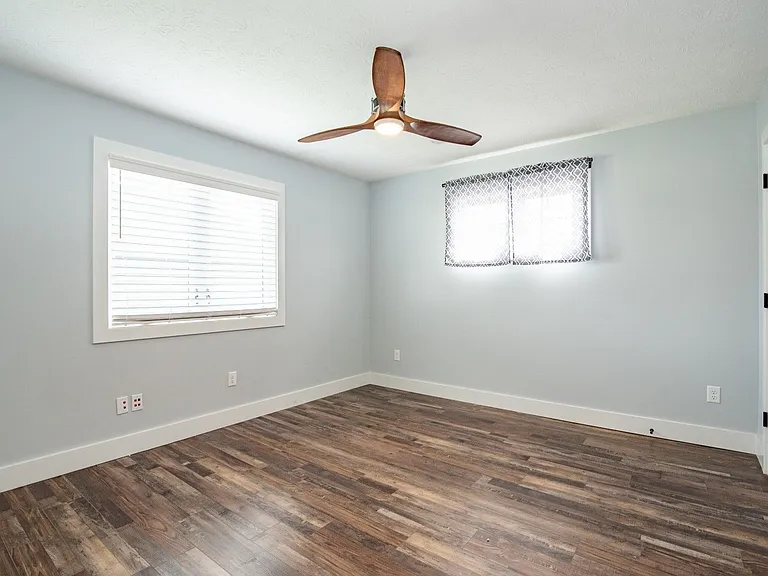 109 Gaston Cir — Photo 42