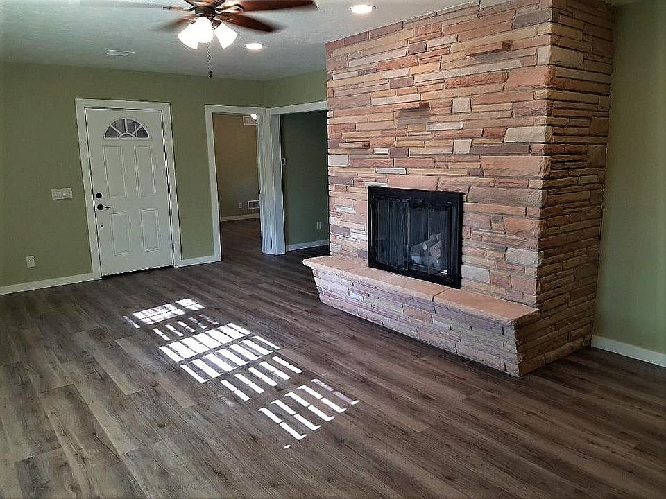2nd image of 901 Norris Rd