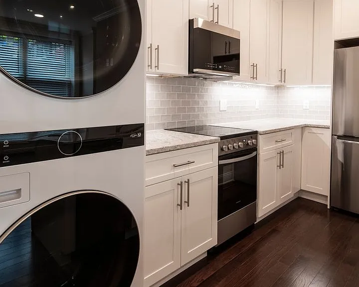 The Parkview at Polifly: In-Unit Washer & Dryer, Heat and Water Included, and Cat & Dog Friendly — Photo 7