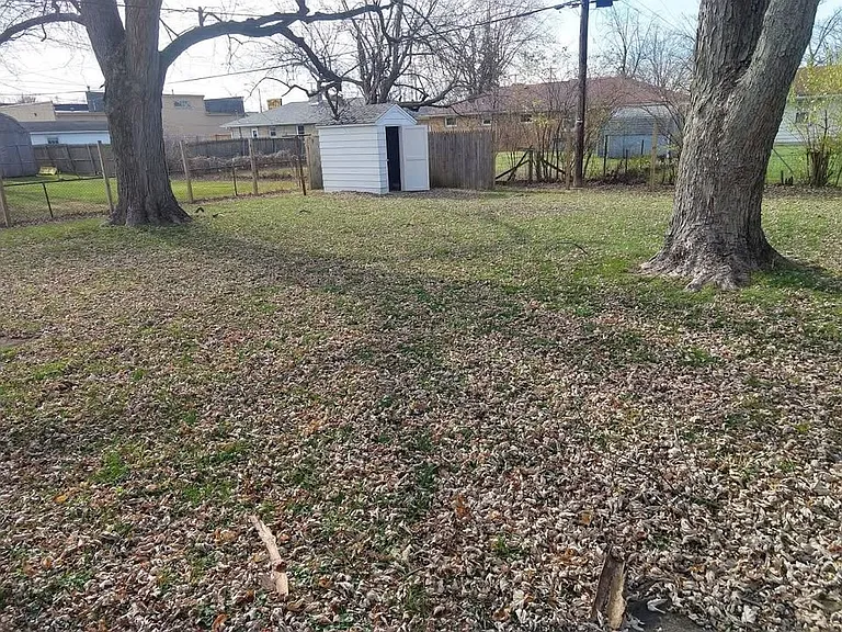 3313 N Locust St — Photo 14