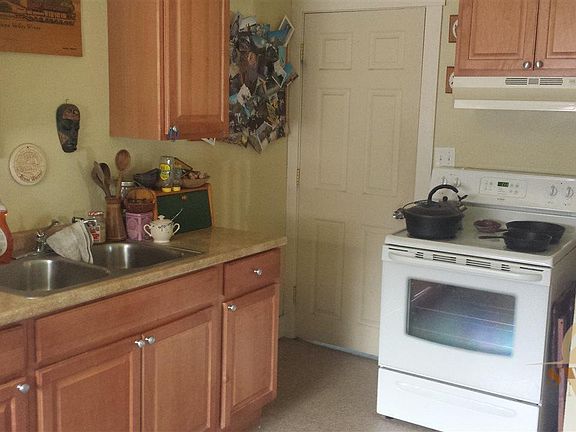 5th image of 405 N Yellowstone St