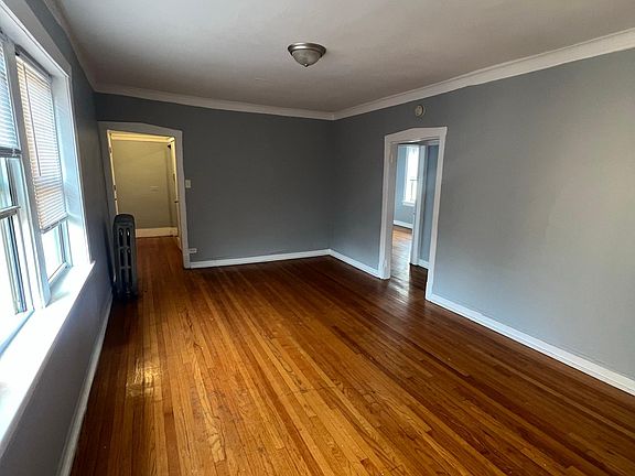 2nd image of 6602 S Ingleside Ave #201