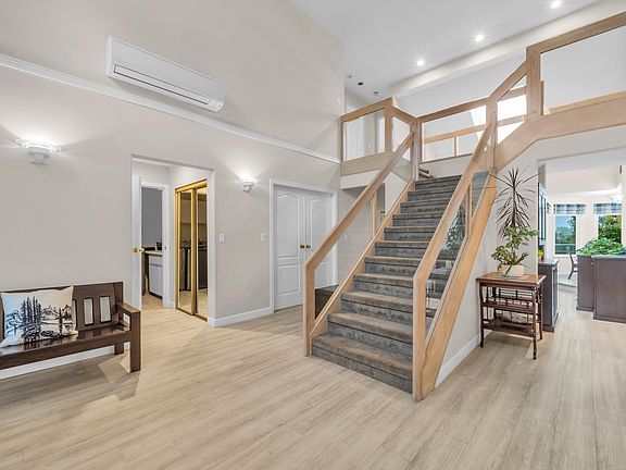 3rd image of 336 Rosehill Wynd