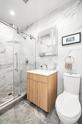 Rented by REAL New York | media 5