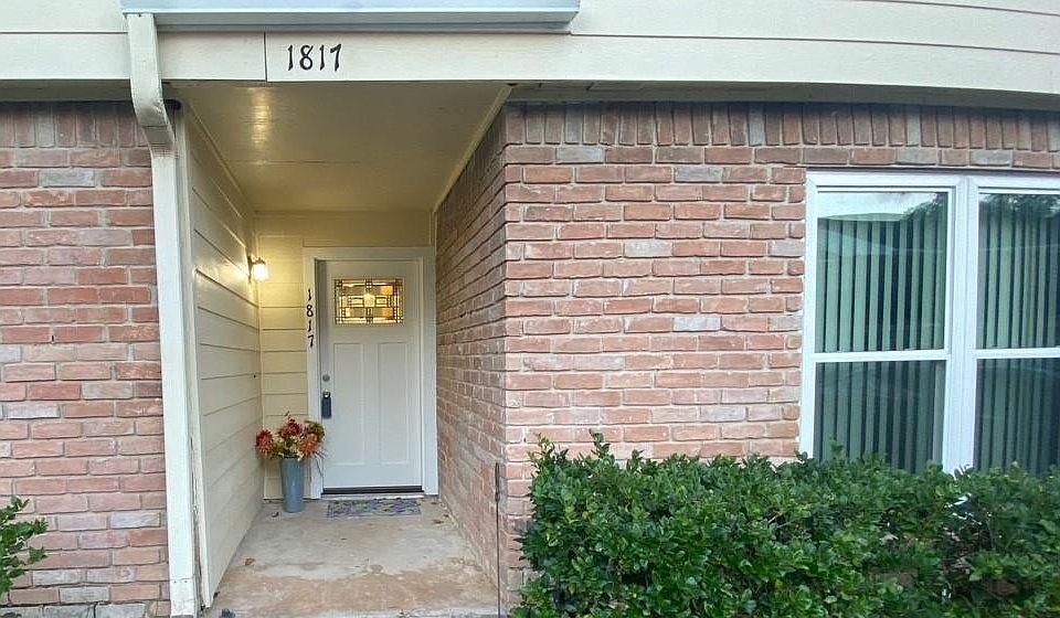Welcome to 1817 with a new front door and Recent AC 2018.