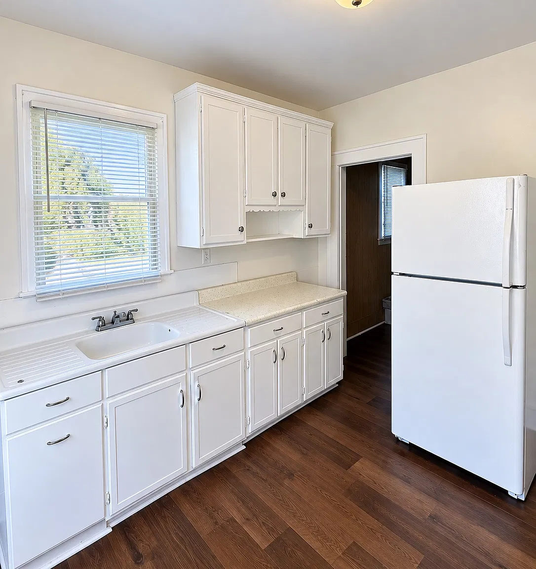 3728 Silver St — Photo 2