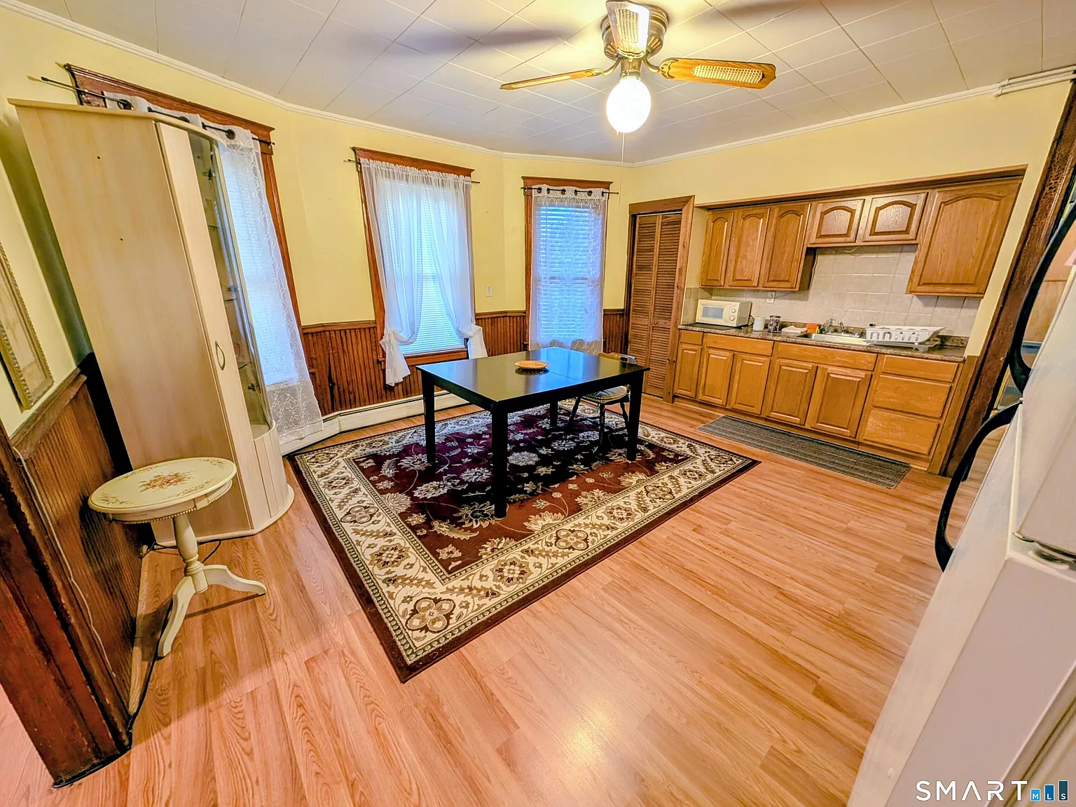 2 bed, 1.0 bath, 1040 sqft, $1,200 — Photo 3