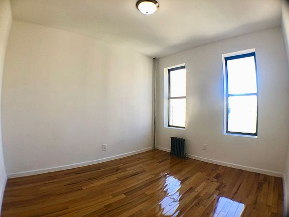 5th image of 560 W 170th St APT 5A