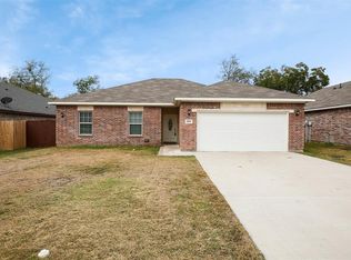 806 Pangburn St, Grand Prairie, TX 75051