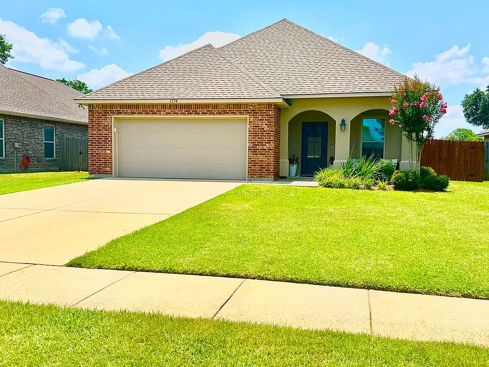 1134 Eli Conner Dr
