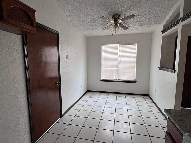 11736 Henry Phipps Dr — Photo 7