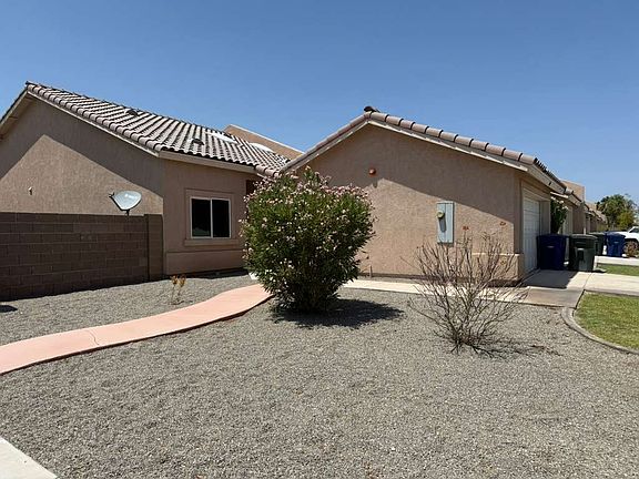 3rd image of 3184 S Melanie Dr