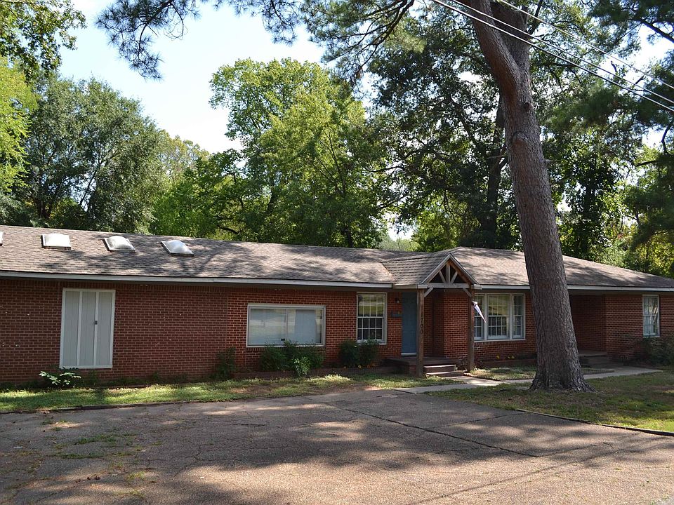 1st image of 1700 Buccaneer Dr
