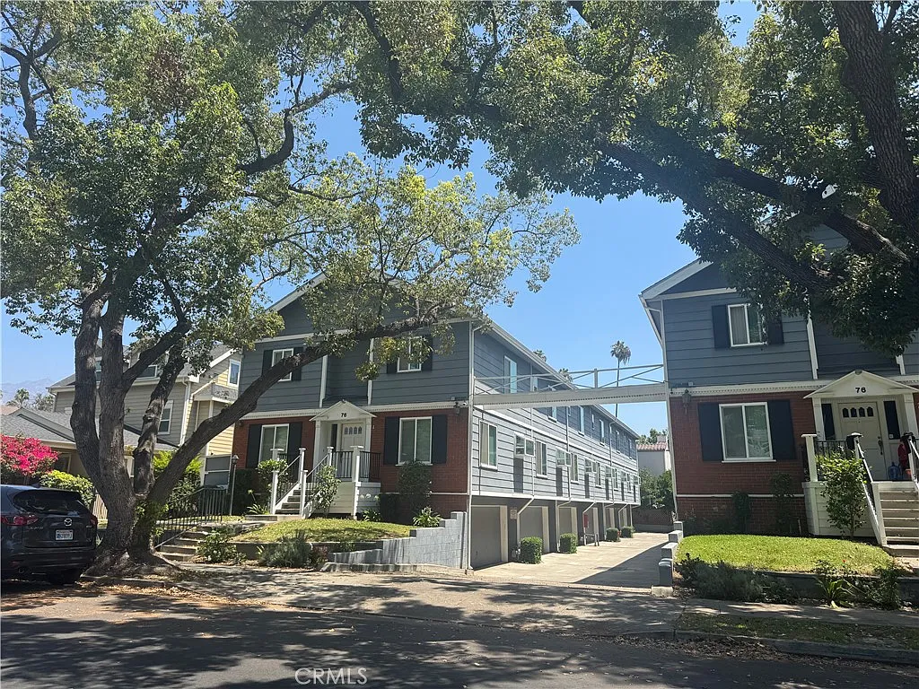 2 bed, 2.5 bath, 1182 sqft, $3,300 — Photo 1