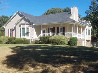 6605 Red Leaf Ln, Bessemer, AL 35023