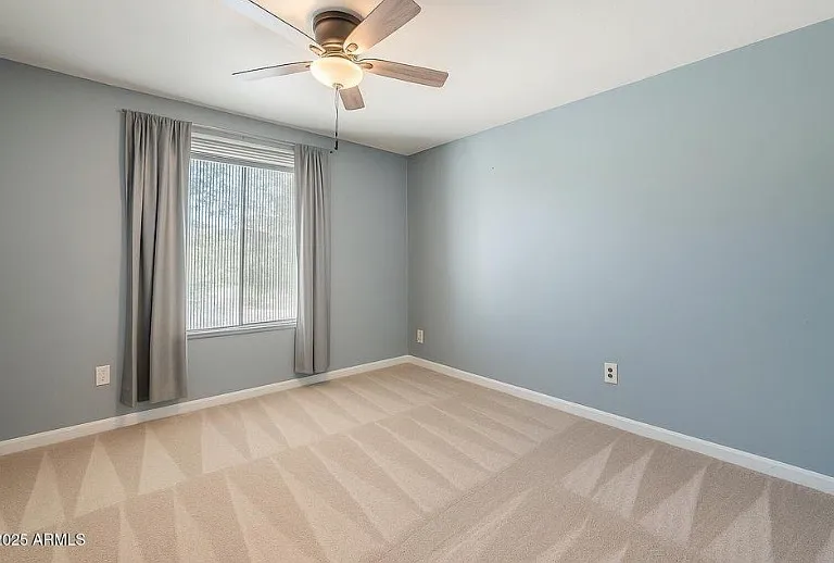3236 S Kenwood Ln — Photo 27