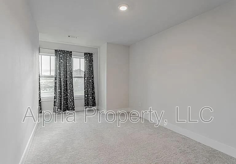 30 Mardale Ln — Photo 14