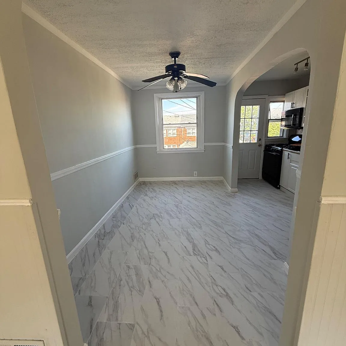 2 bed, 1.0 bath, 1050 sqft, $1,450 — Photo 3