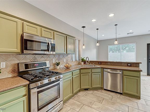 3rd image of 10147 Dragons Meadow Ct