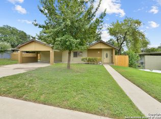 310 E Crestline Dr, San Antonio, TX 78201