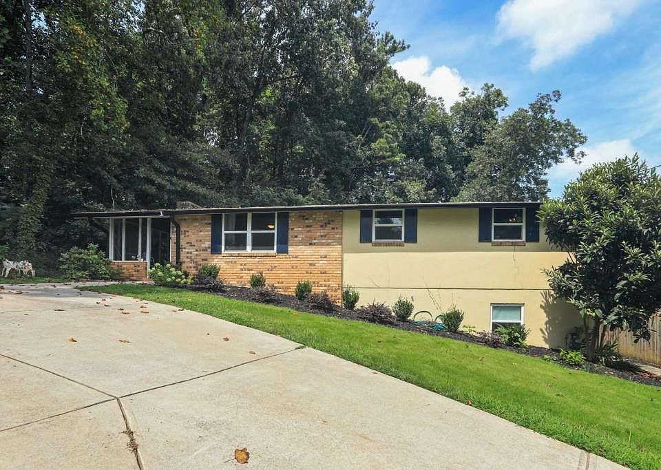 1st image of 753 Blackwell Cir