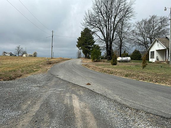4th image of 655 County Line Rd