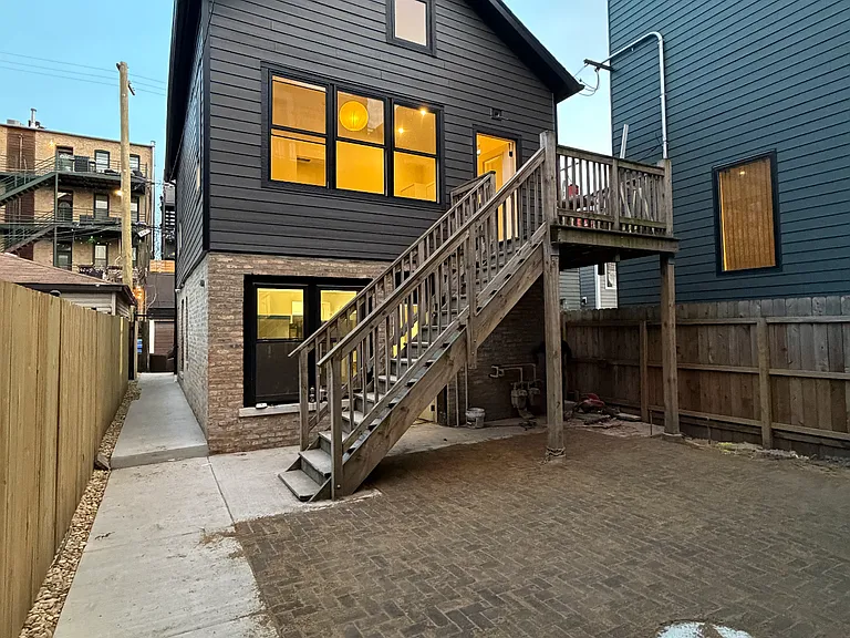 1751 W Superior St #CH1 — Photo 2