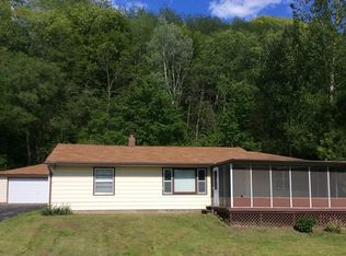 S6082 State Hwy 35, De Soto, WI 54624