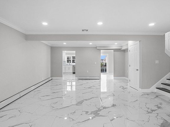 3rd image of 1115 Jackson Place