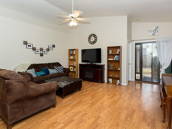 2nd image of 8831 W Paradise Dr