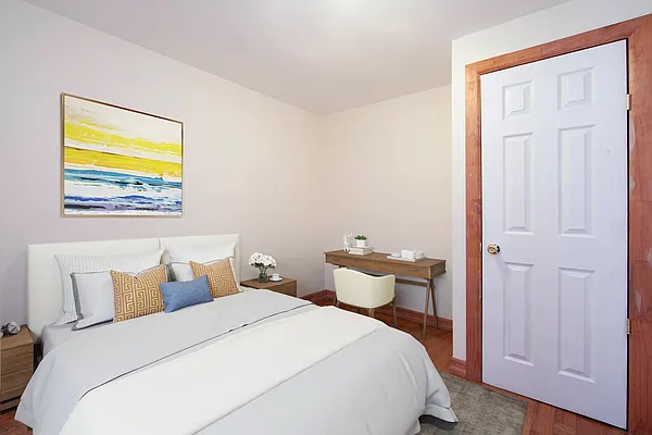 Rented by R New York | media 33