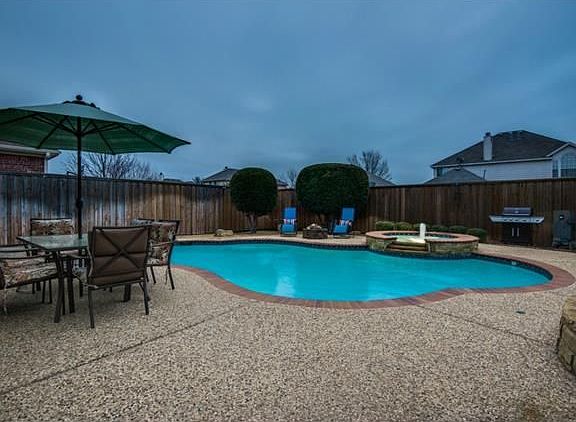 2nd image of 10121 Cecile Dr