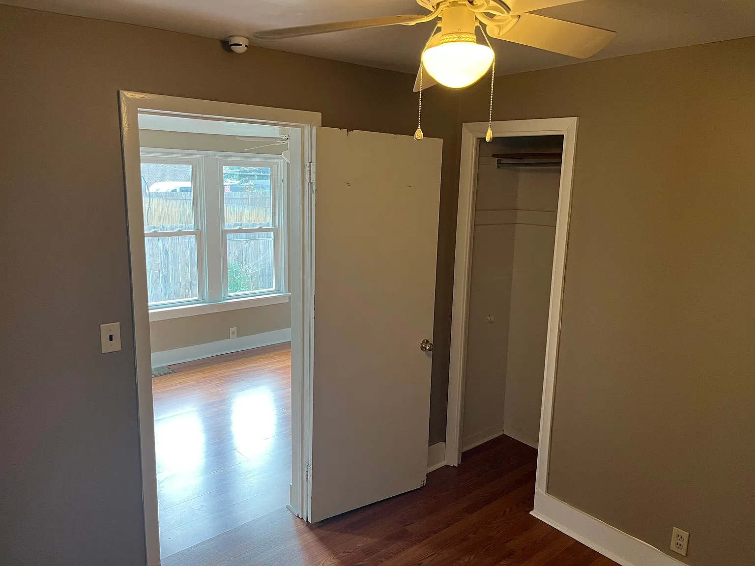 1 bed, $1,000 — Photo 4