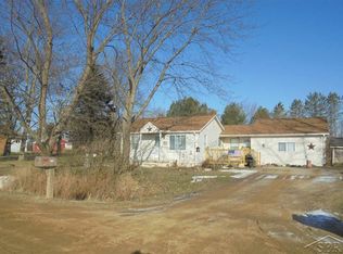 6138 Gunnell Rd, Millington, MI 48746